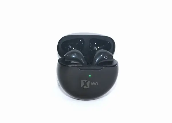 Airpods Con Protector