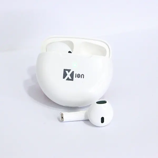 Airpods Con Protector